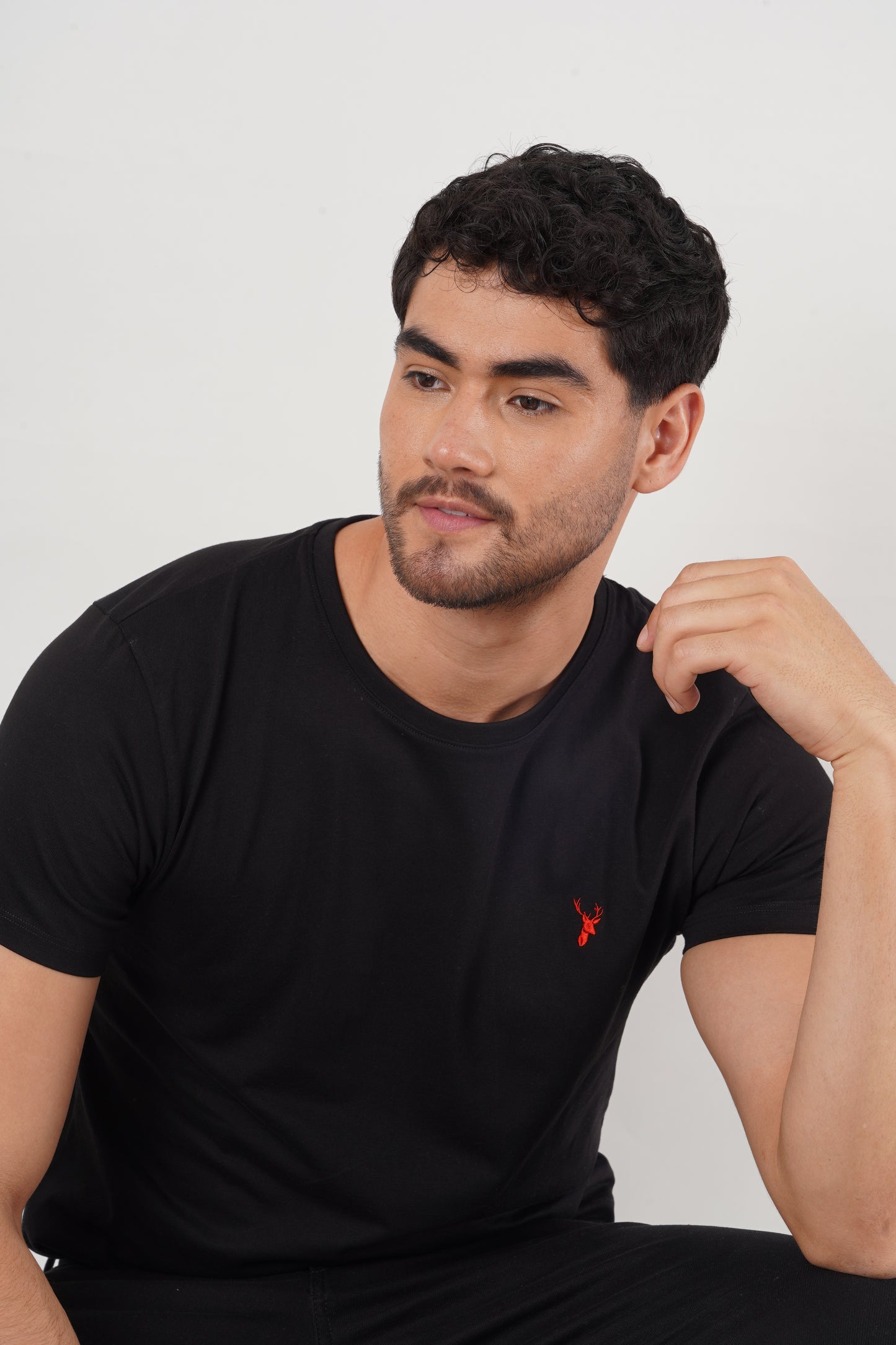 Camiseta Negra Slim Fit T Shirt