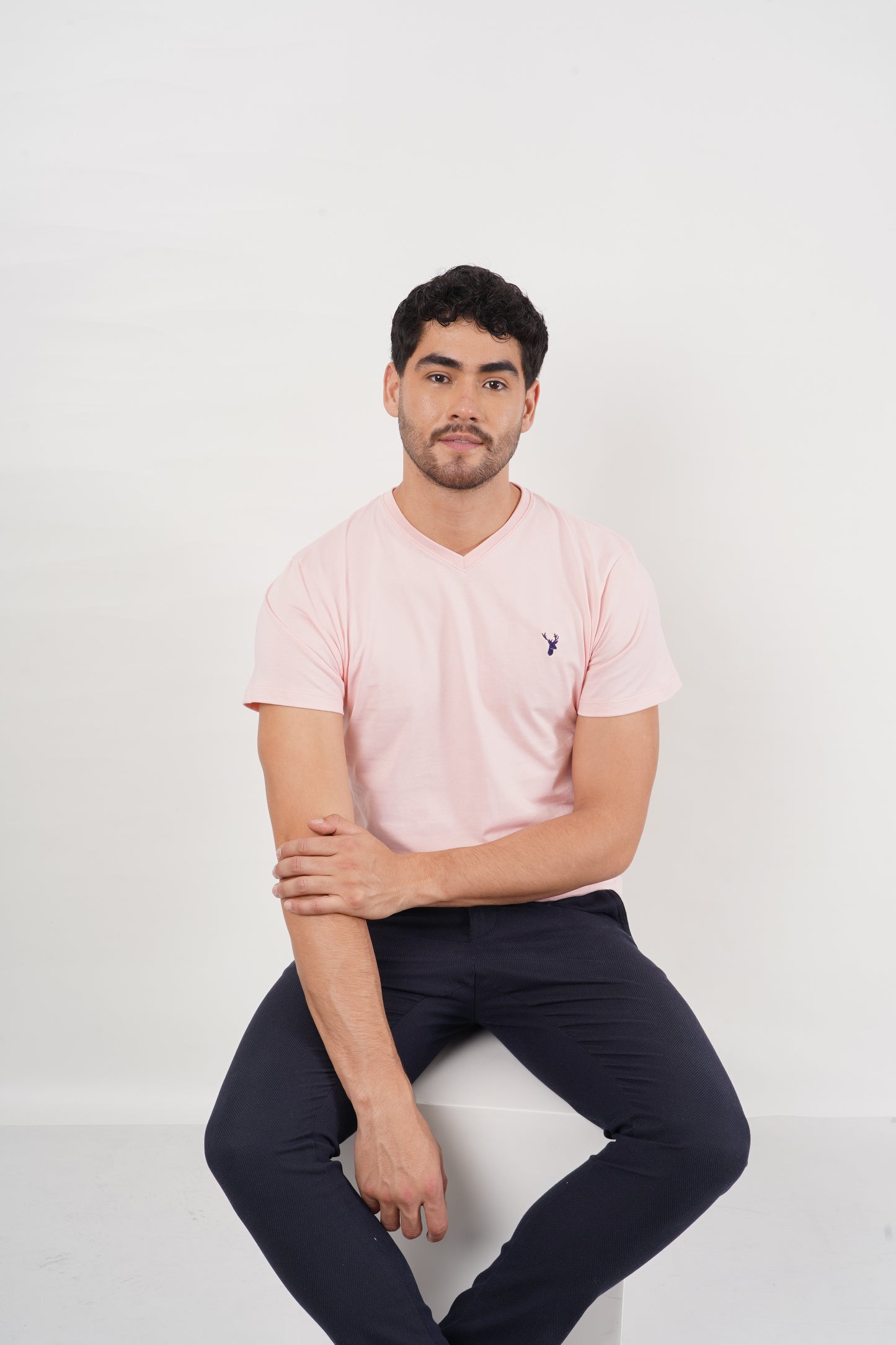 3 - PACK Camisetas Negra-Azul-Rosada Slim Fit Cuello V
