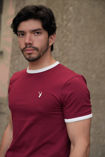 Camiseta Bauhaus Rib Contraste Vinotinto