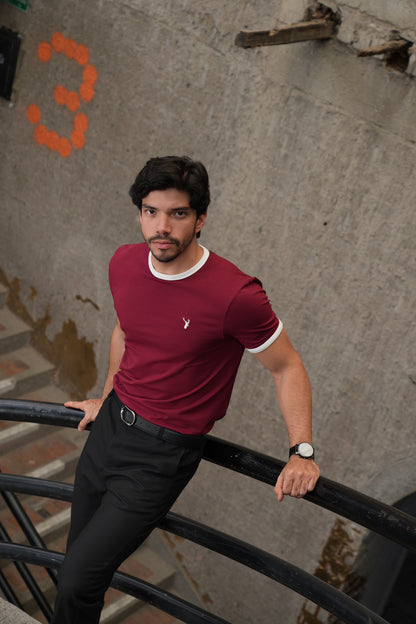 Camiseta Bauhaus Rib Contraste Vinotinto